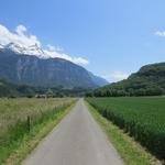 fast endlos geht es nun geradeaus bis nach St.Maurice