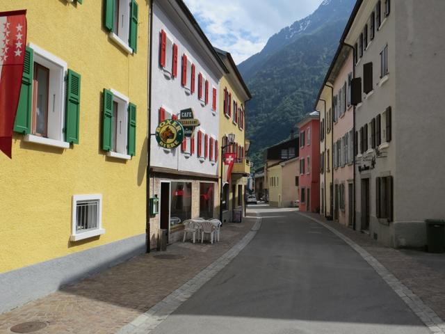 ... und das Dorf von Evionnaz, laufen wir zum Bahnhof