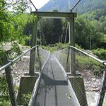 die Via Francigena führt uns nun über diese neue Eisenbrücke