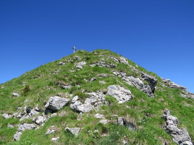 beim Anblick des Gipfelkreuzes ist das schwierigste hinter uns