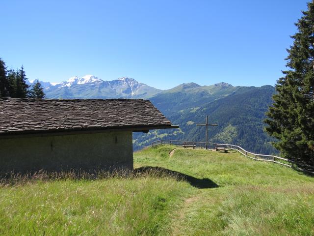 wir erreichen den Aussichtspunkt St-Christophe 1583 m.ü.M...