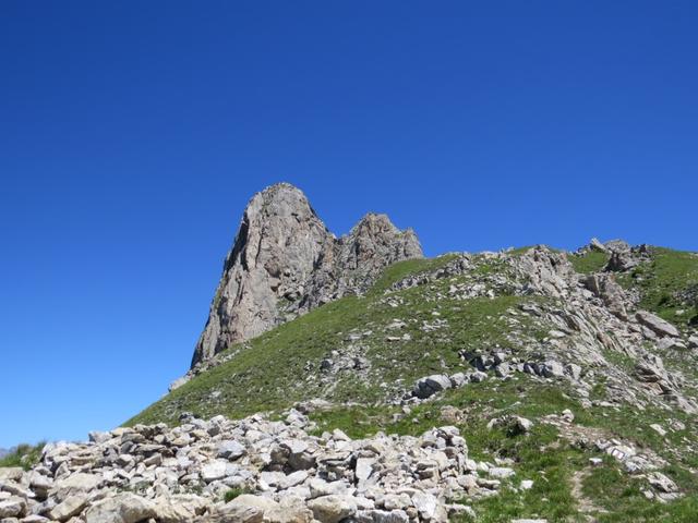 was dort hinauf führt der Bergweg? Wir sind überzeugt, das dies nicht möglich sein wird