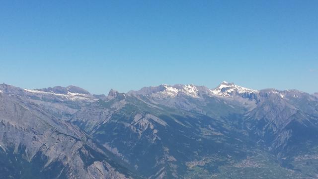 Blick in die Richtung von Les Diablerets und Wildhorn. Dieses Gebiet haben wir schon umwandert