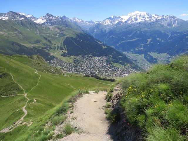 während dem Wandern können wir Mont Fort, Verbier und Grand Combin bestaunen