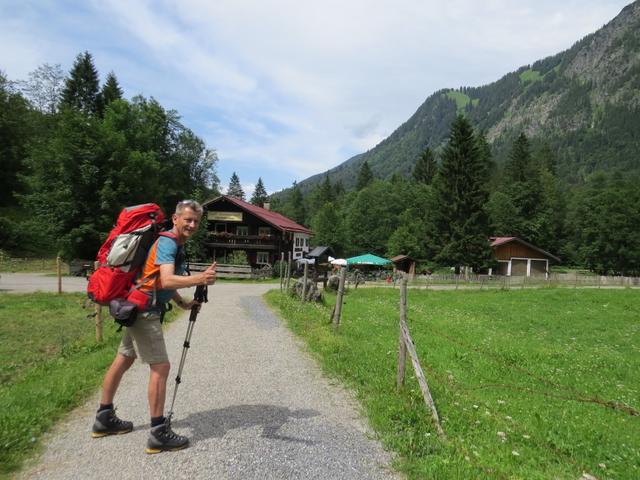 wir biegen also links ab und laufen ein kurzes Stück zum Restaurant Christlesee