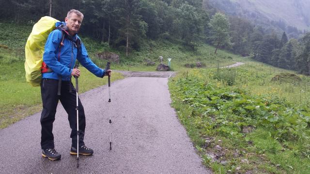 wir haben vorsorglich die Regenkleider angezogen