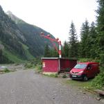 wir erreichen die Materialseilbahn der Memmingerhütte 1449 m.ü.M.