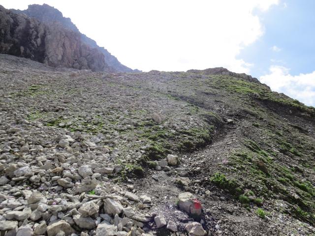 der Bergpfad wird nun deutlich steiler