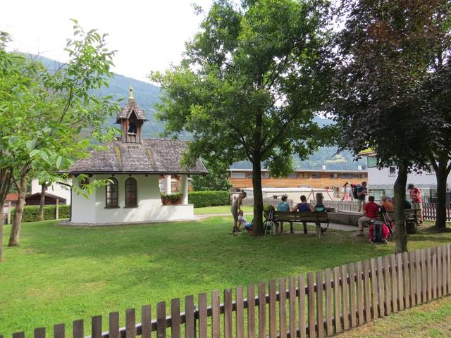 bis wir schlussendlich bei der kleinen Kapelle den Talboden des Inntal erreichen