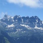 und plötzlich steht imposant der mächtige Dents du Midi am Horizont. Was für ein Erlebnis, als wir dort oben standen