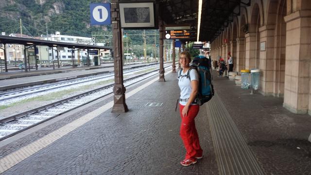 in Bolzano warten wir auf den Zug...