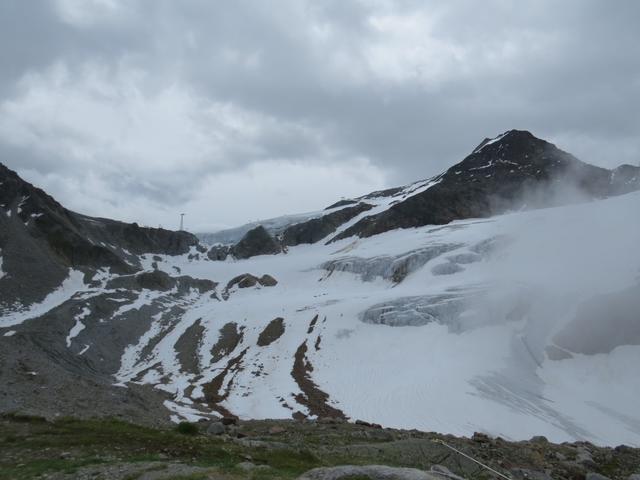 Blick zum Rettenbachjoch. Dort hinauf führt die einfachere Variante des E5