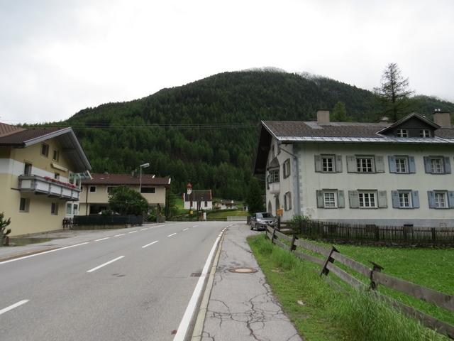 über die Hauptstrasse verlassen wir Zwieselstein 1470 m.ü.M.
