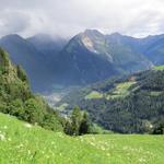 Blick hinunter ins Passeiertal und St.Leonhard. Morgen werden wir dort hindurchlaufen