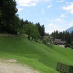 oberhalb der Kirche verlassen wir St.Leonhard im Passeiertal