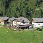 Blick hinunter zur Hirzer Hütte