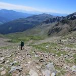 steil führt der Wanderweg abwärts