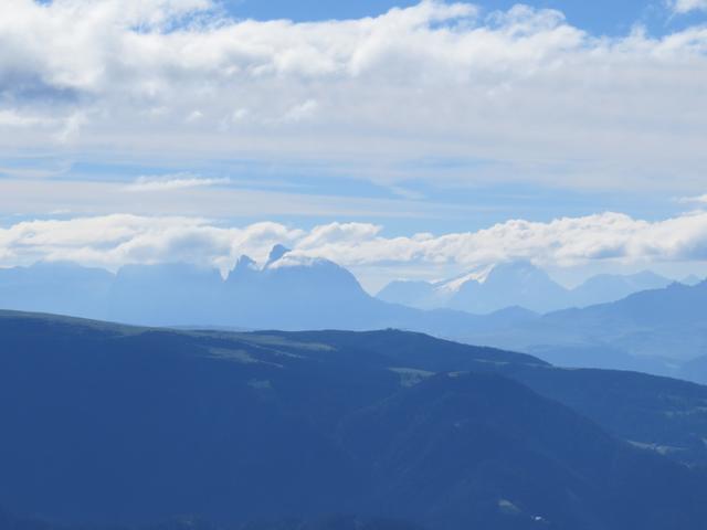 Blick Richtung Piz Boè. Den haben wir auf dem Traumpfad München-Venedig bestiegen