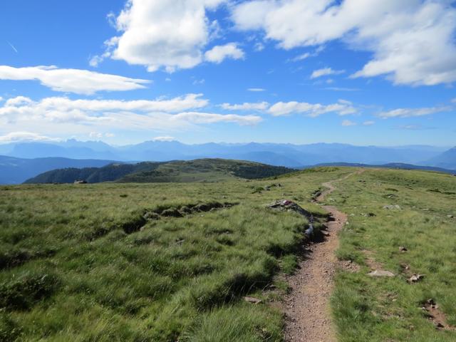 wir verlassen den höchsten Punkt unserer heutigen Wanderung...