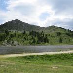 bei der Bergstation Tracouet 2200 m.ü.M. Blick auf den Lac Noir, er ist wirklich schwarz