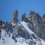 ...steil ragen die Felstürme in den Himmel