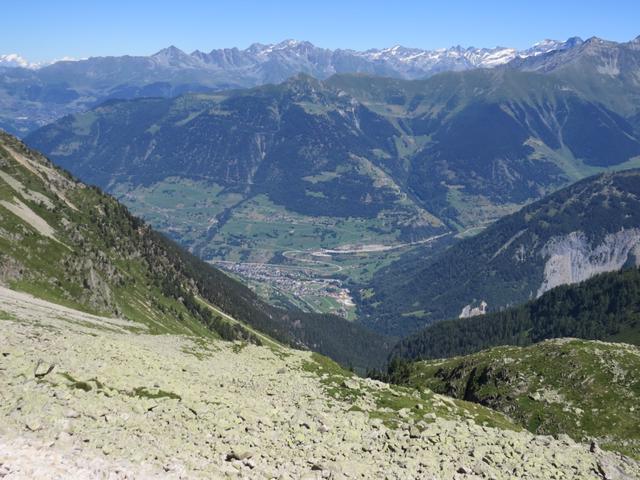 Tiefblick ins Val d'Entremont und Orsières