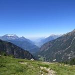 Blick vom grossen Kreuz auf Grands Plans - La Breya, Richtung Dents du Midi und Genfersee