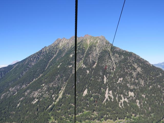 Blick auf die andere Talseite zum Le Catogne. War das für ein Erlebnis als wir dort oben standen