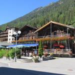 im Relais de Campagne au vieux Champex genossen wir ein Glas Walliser Weisswein