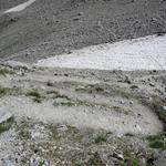 über steile Serpentinen verlassen wir die Cabane de Saleinaz