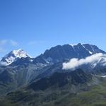 mächtig steht der Grand Combin und der Mont Vélan im Osten