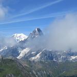 ...von dem sich fast schlagartig ein überwältigendes Panorama auftut