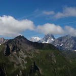 Fenêtre de Ferret, Grand Golliat, Montblanc, Grandes Jorasses, Aiguille de Triolet , Aiguille Verte, Mont Dolent, Tour Noir