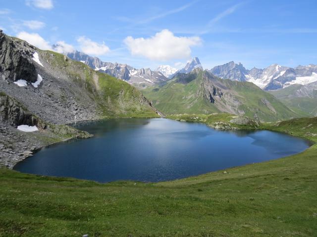 die Lacs de Fenêtre sind drei Seen, deren landschaftlicher Reiz schwer zu überbieten ist