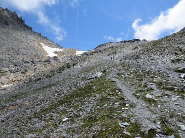 der Bergweg ist gut ersichtlich und markiert