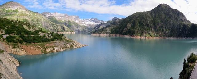 Breitbildfoto vom Lacs d'Emosson. Bei Breitbildfotos nach dem anklicken, immer noch auf Vollgrösse klicken