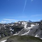 Aiguille du Tour und Aiguille Chardonnet zeigen sich hinter dem Pointe de la Terrasse