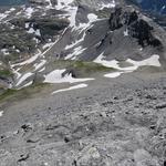 rechts der Col du Vieux. Bildmitte der Fundort der Dinosaurierspuren