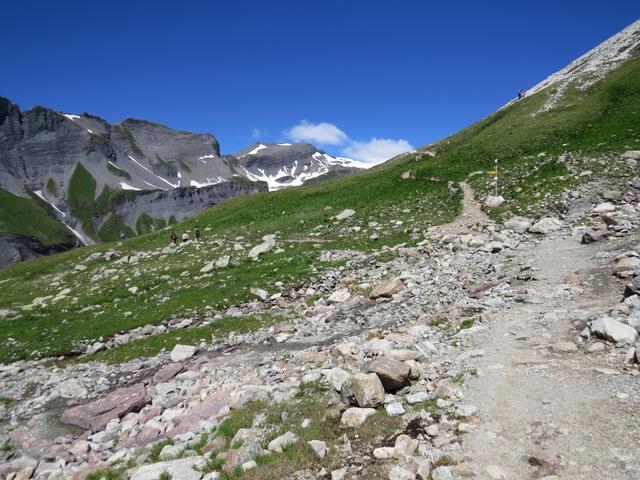 wegen der grossen Baustelle beim Lac du Vieux Emosson, wurde ein komplett neuer Wanderweg erstellt