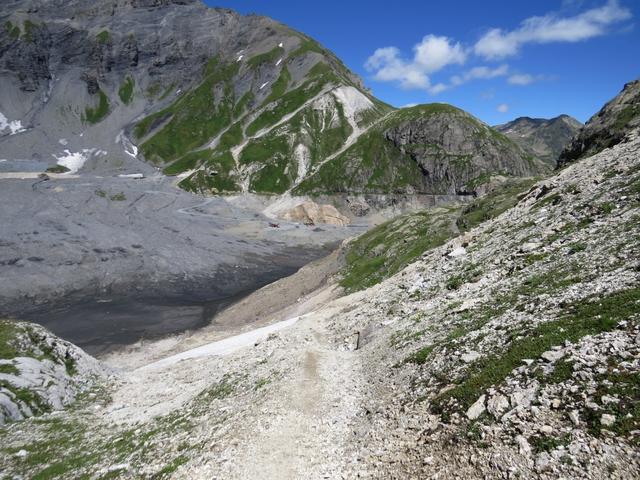 ... Richtung Staumauer des Lac du Vieux Emosson