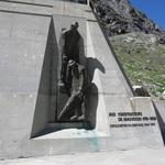 Gedenkstätte für die Arbeiter die am Mauvoisin Staudamm gearbeitet haben