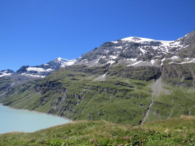 Blick hinauf zum Blick hinauf zum Combin de la Tsessette, Tour de Boussine und Tournelon Blanc