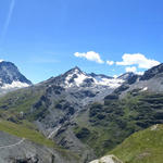 sehr schönes Breitbildfoto mit Blick auf Pointe d'Otemma, Mont Gelé, Mont Avril und Combin Massiv