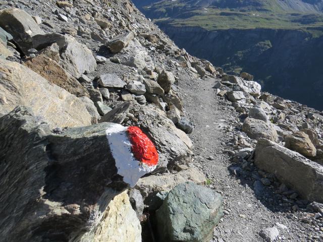 der gut angelegte und nicht schwierige Wanderweg, ist weiterhin gut markiert und ersichtlich