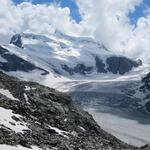 und plötzlich taucht er vor uns auf, der gewaltige Grand Combin