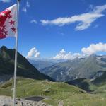 Aussicht von der Hüttenterrasse hinunter ins Val de Bagnes