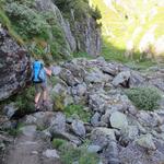 der Wanderweg zieht nun in das Hochtälchen der Dyure de Sery hinein