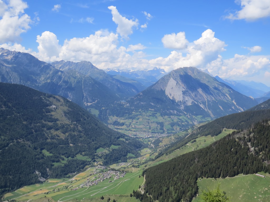 Blick Richtung Orsières und den Le Catogne