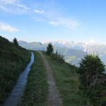 bei Les Ruinettes biegen wir rechts ab und nehmen den Wanderweg unter die Füsse...