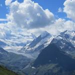 Blick in die Eiswelt von Grand Combin, Combin de Corbassière mit dem gleichnamigen Gletscher und Petit Combin